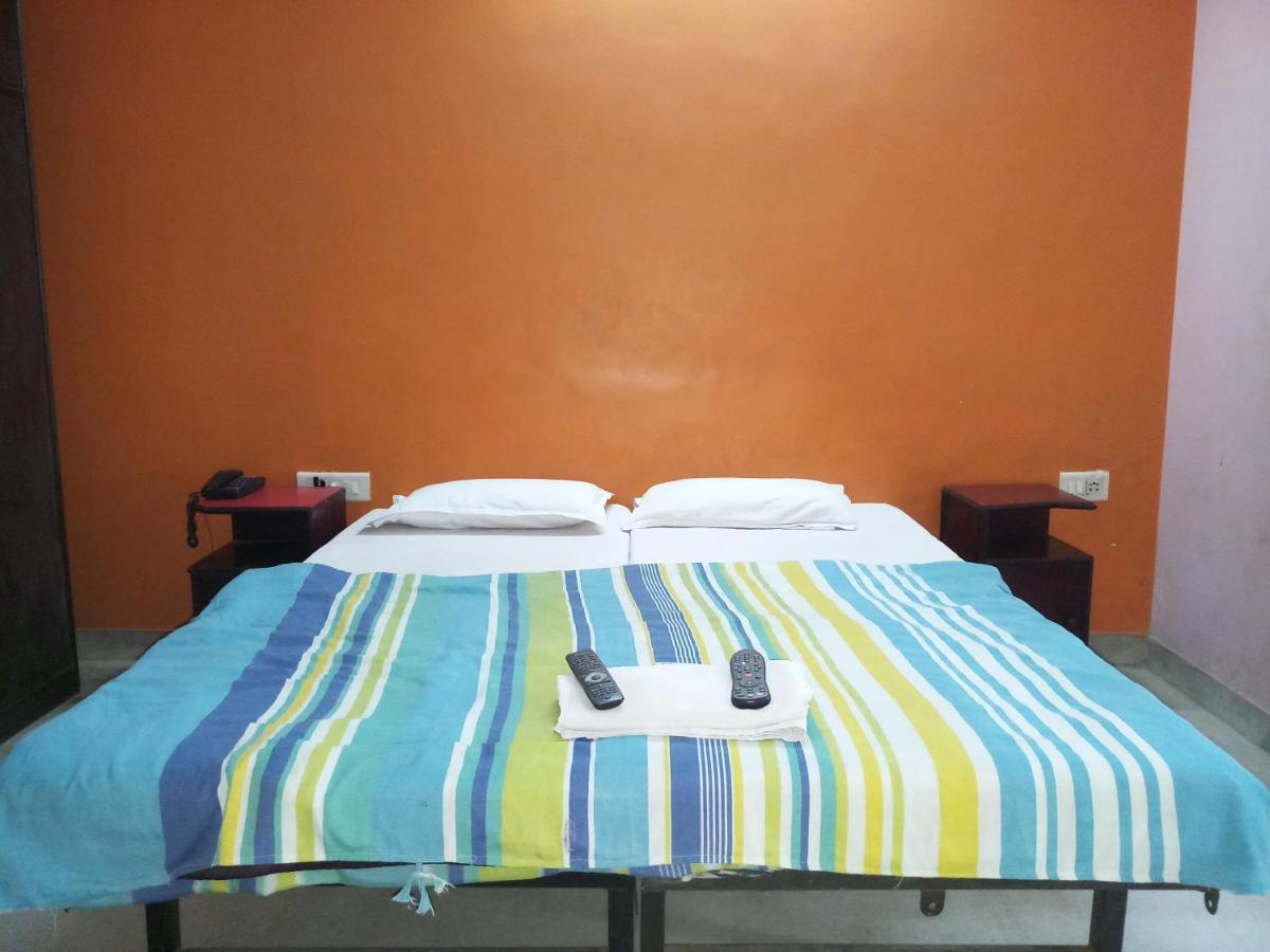 Mrignayani Hotel Gwalior Exterior photo