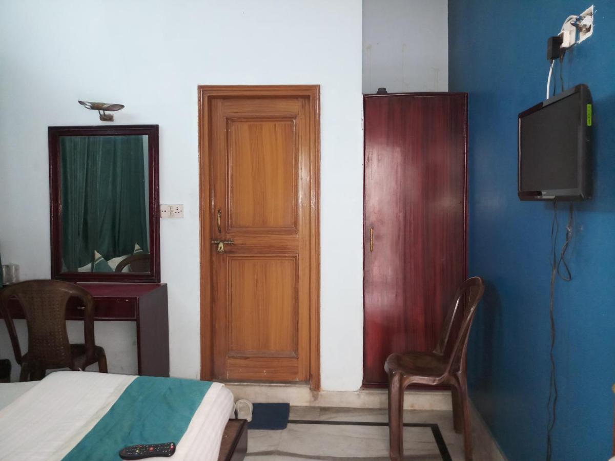 Mrignayani Hotel Gwalior Exterior photo