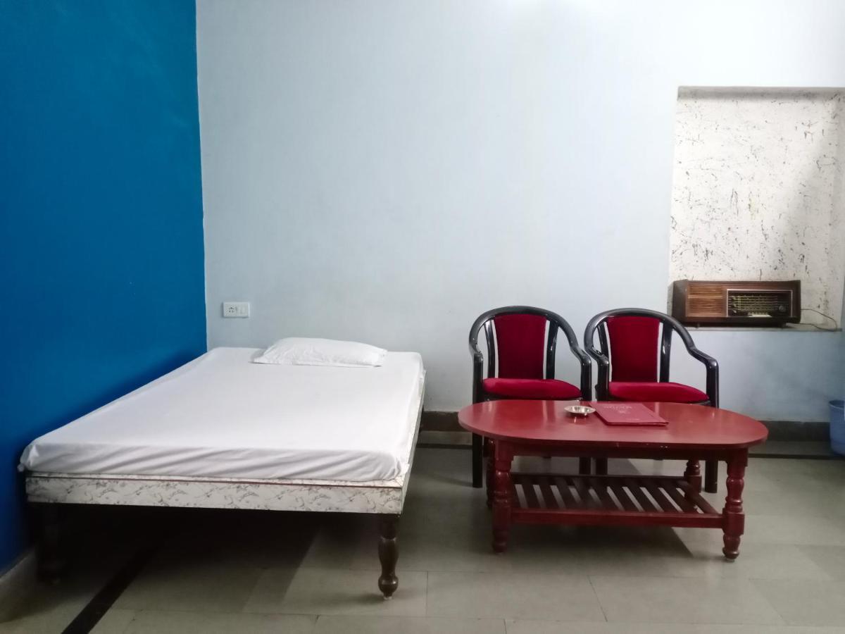 Mrignayani Hotel Gwalior Exterior photo